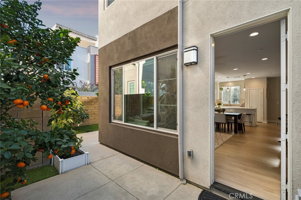 163 Tenor Irvine, CA 92618 - Photo 5 of 40 a view of livingroom with seating space