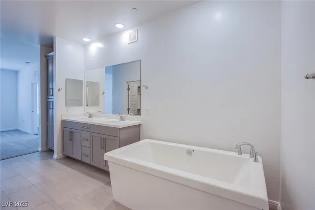 $2,650 | 2555 Hampton Road, Unit 4109, Henderson, NV 89052