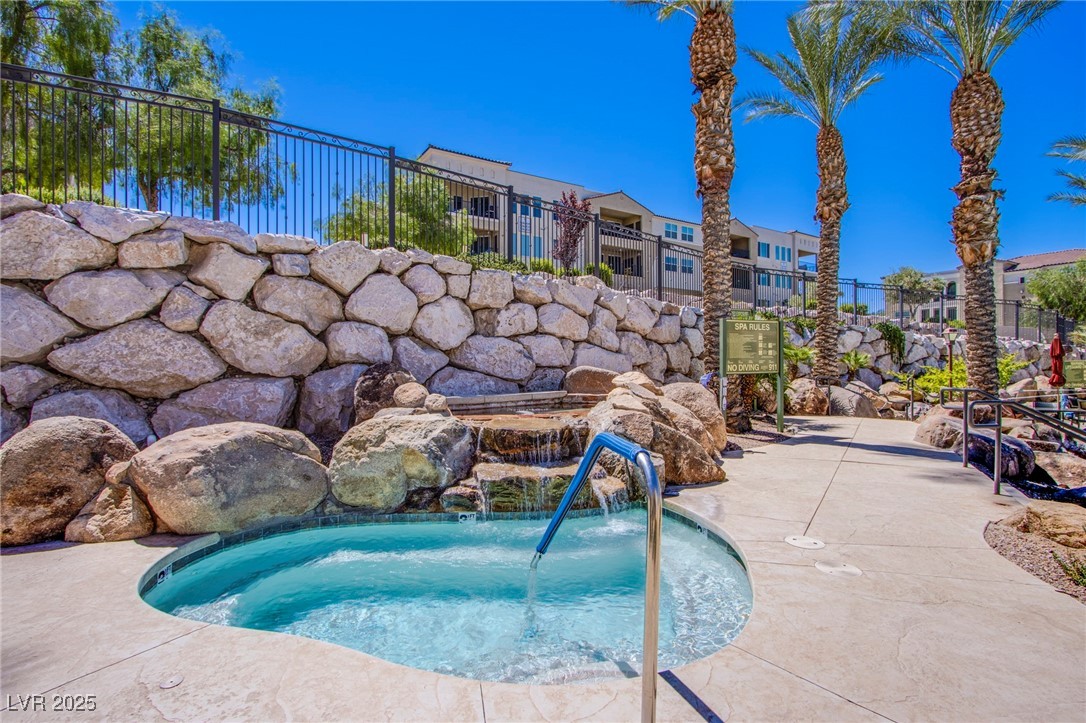 2555 Hampton Road, Unit 4109 Henderson, NV 89052 - Photo 28 of 38 View of swimming pool