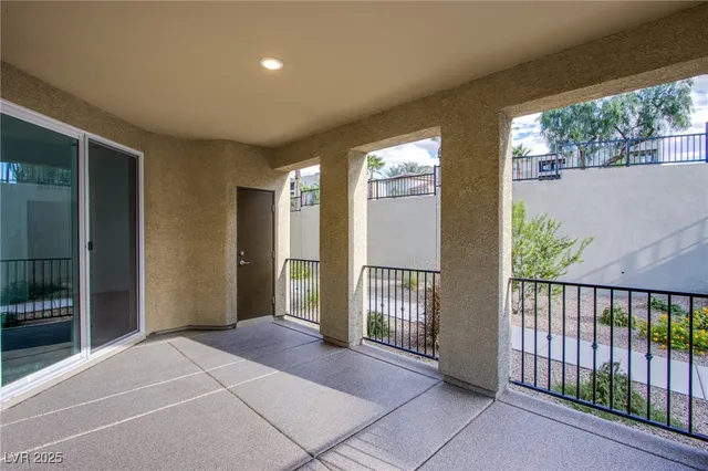 $2,650 | 2555 Hampton Road, Unit 4109, Henderson, NV 89052