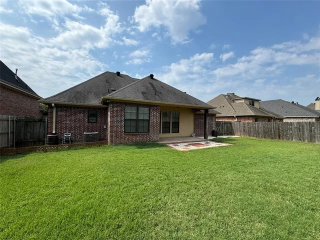 $2,050 | 513 Falling Water Circle, Bossier City, LA 71112