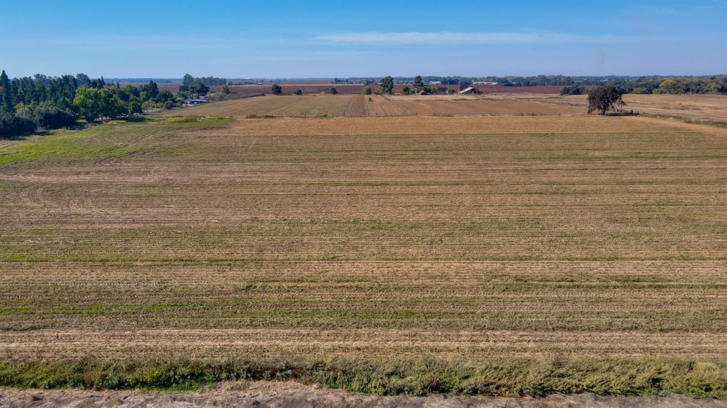 26598 North Lower Sacramento Road Galt, CA 95632 - Photo 14 of 18 a view of an ocean