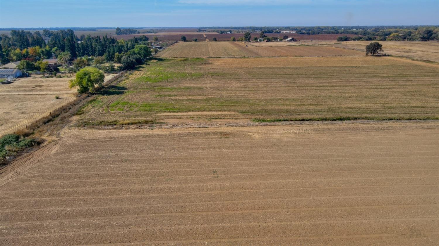 26598 North Lower Sacramento Road Galt, CA 95632 - Photo 15 of 18 a view of an ocean