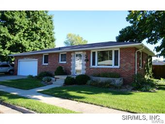 111 West 5th Street Roxana, IL 62084 - Photo 1 of 24