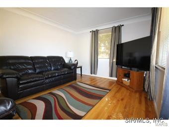 111 West 5th Street Roxana, IL 62084 - Photo 4 of 24