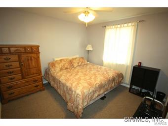 111 West 5th Street Roxana, IL 62084 - Photo 8 of 24