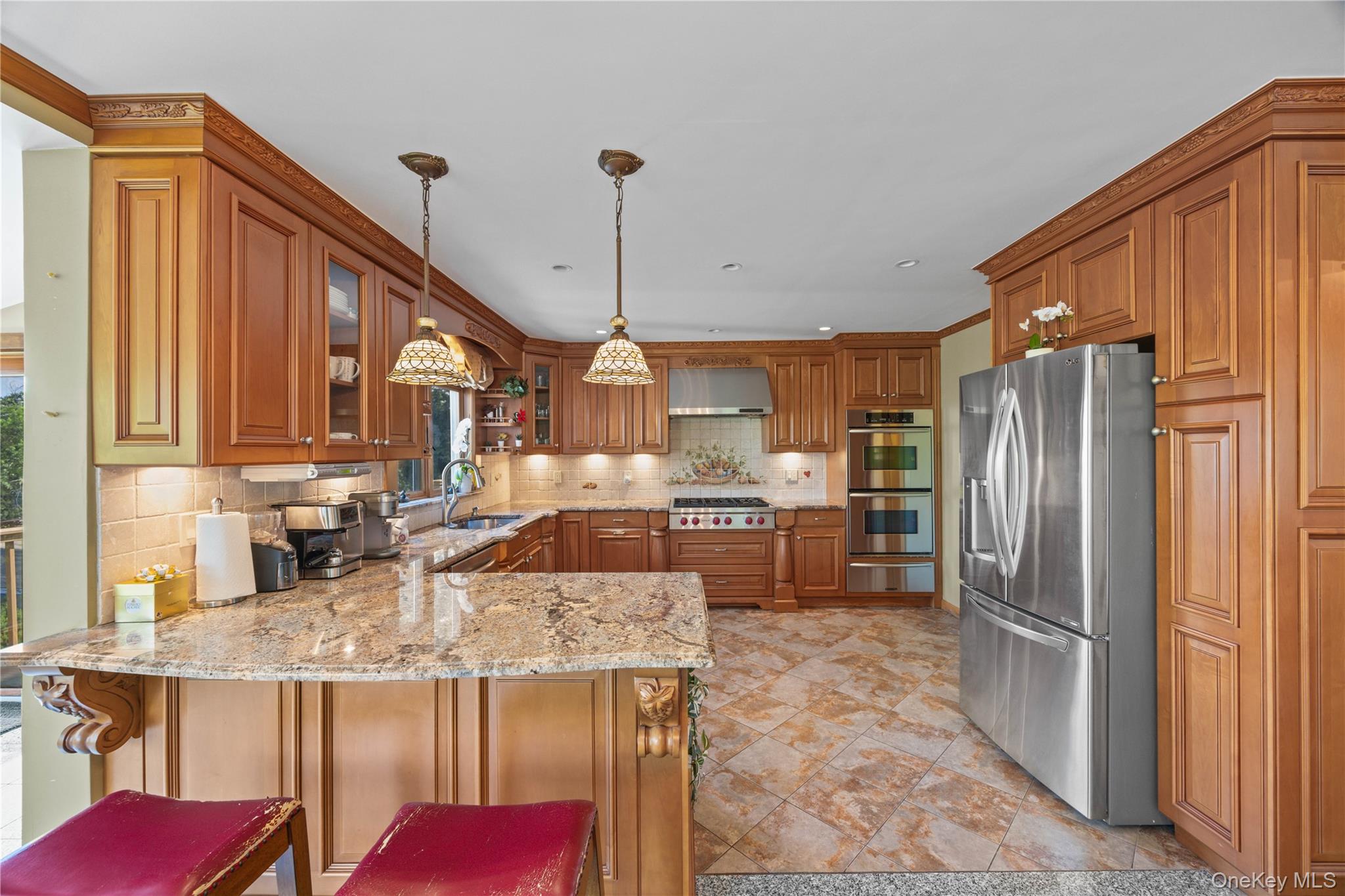 81 Avondale Road Yonkers, NY 10710 - Photo 8 of 48