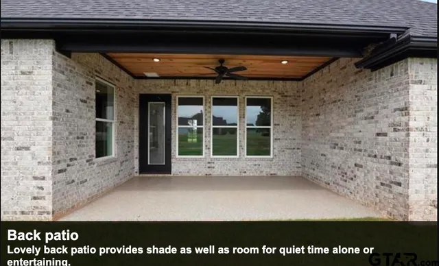 a view of entryway with a front door