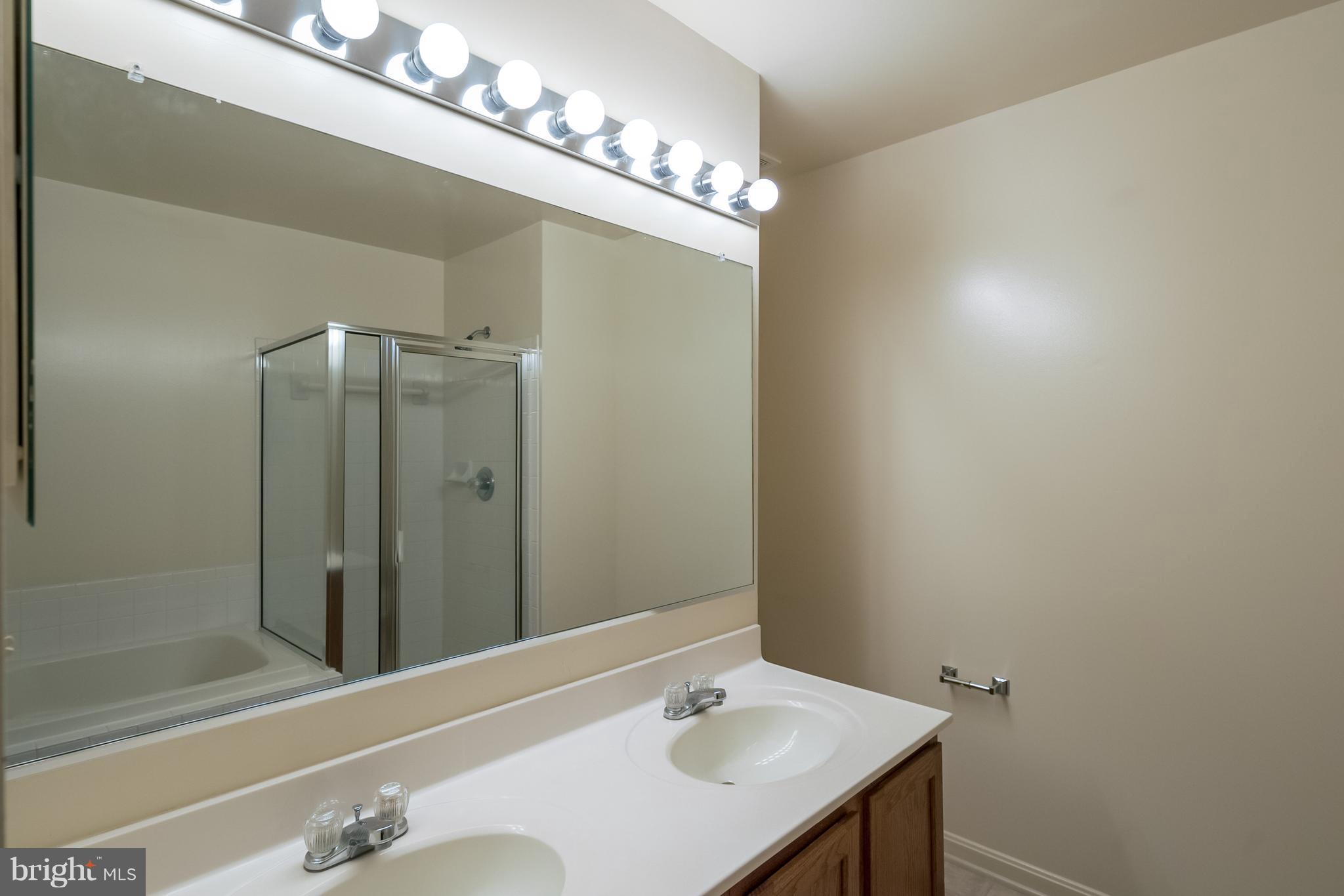 332 Roff Point Drive Odenton, MD 21113 - Photo 14 of 27 Bath (Master)