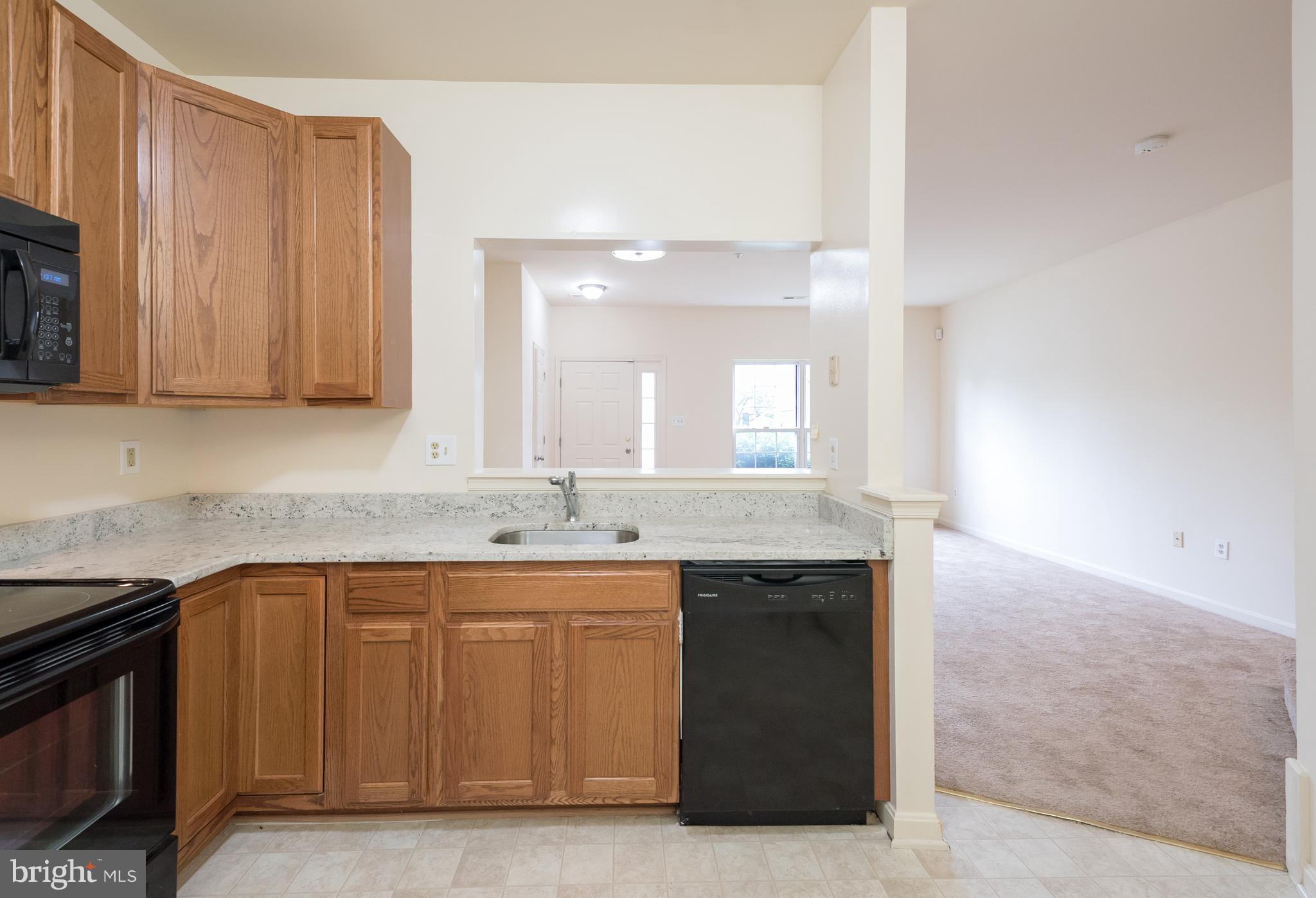 332 Roff Point Drive Odenton, MD 21113 - Photo 8 of 27 Kitchen