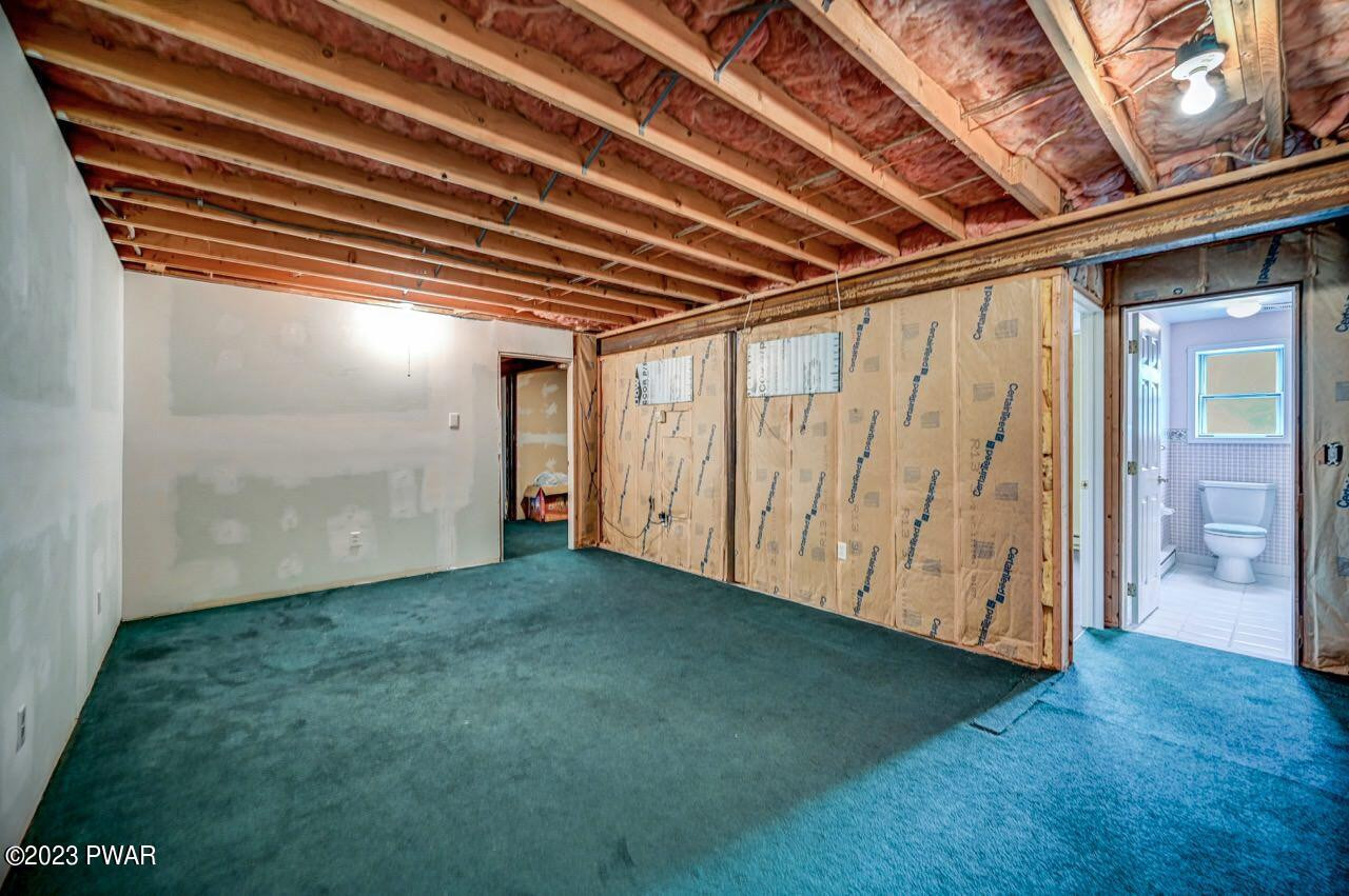 194 North Smith Road Waymart, PA 18472 - Photo 60 of 88 Family Room