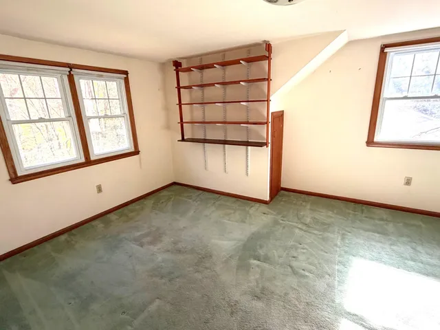 $325,000 | 20 Sunset Drive, Essex, VT 05452