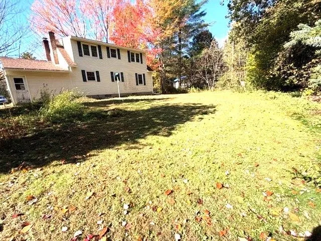 $325,000 | 20 Sunset Drive, Essex, VT 05452