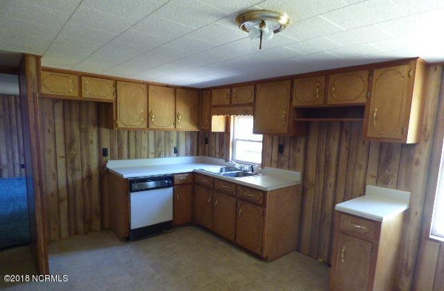 202 Bob Kennedy Road Beulaville, NC 28518 - Photo 5 of 18 P1070207