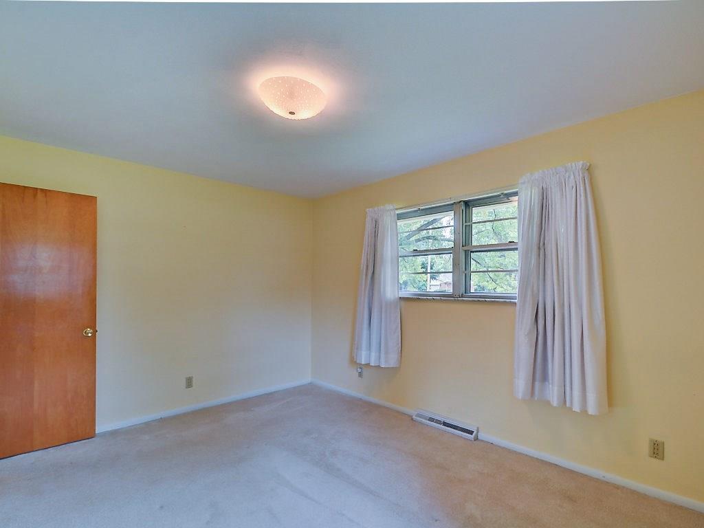 3870 Fairview Road Greenwood, IN 46142 - Photo 17 of 25 Gallery Image 17