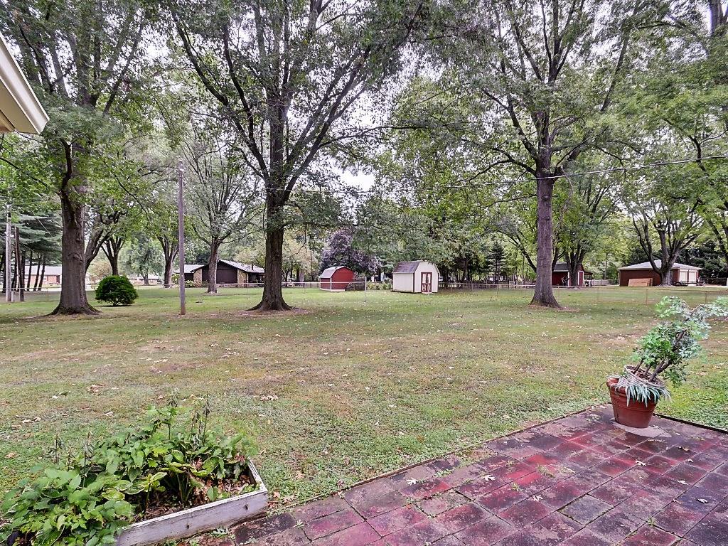 3870 Fairview Road Greenwood, IN 46142 - Photo 23 of 25 Gallery Image 23