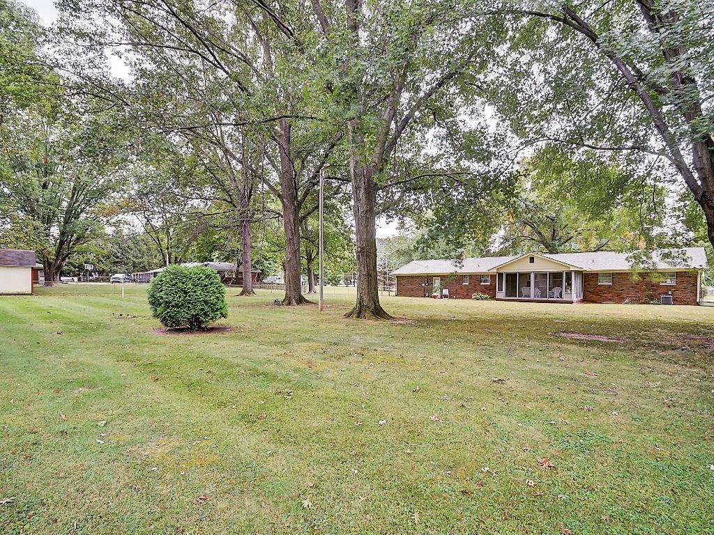 3870 Fairview Road Greenwood, IN 46142 - Photo 4 of 25 Gallery Image 4