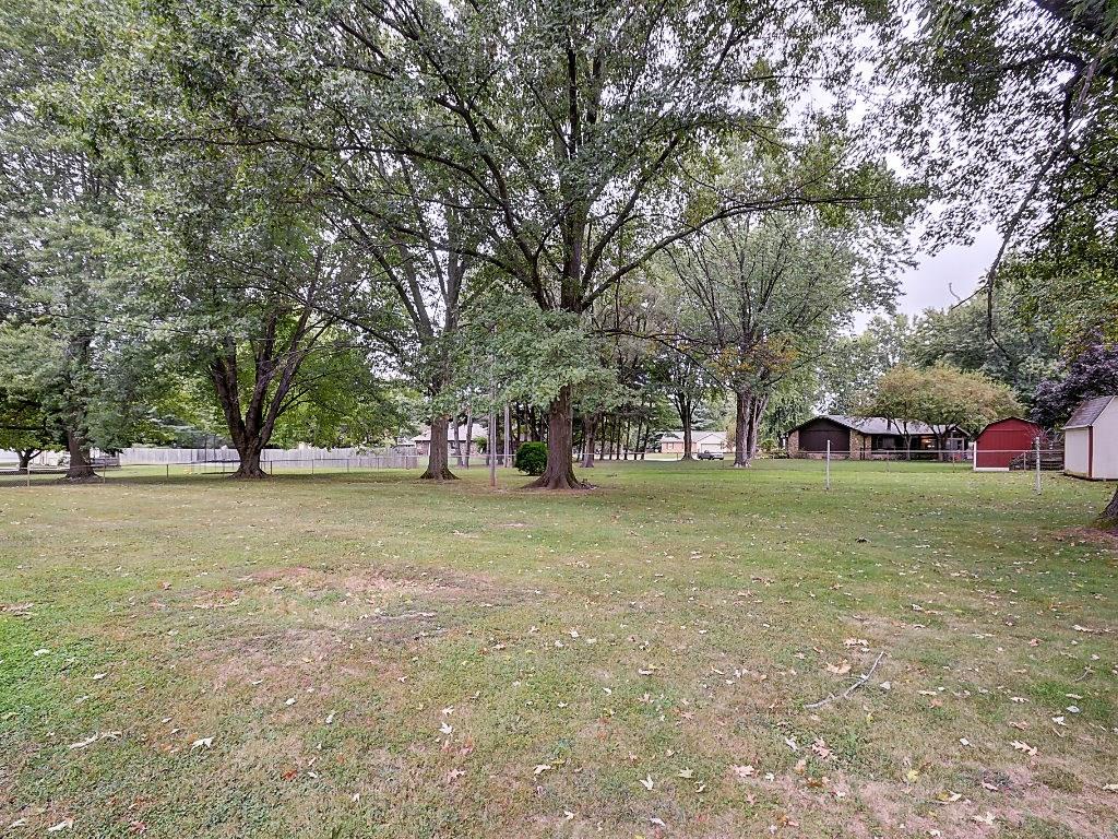 3870 Fairview Road Greenwood, IN 46142 - Photo 5 of 25 Gallery Image 5