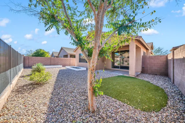 $2,400 | 1834 West Owens Way, Anthem, AZ 85086