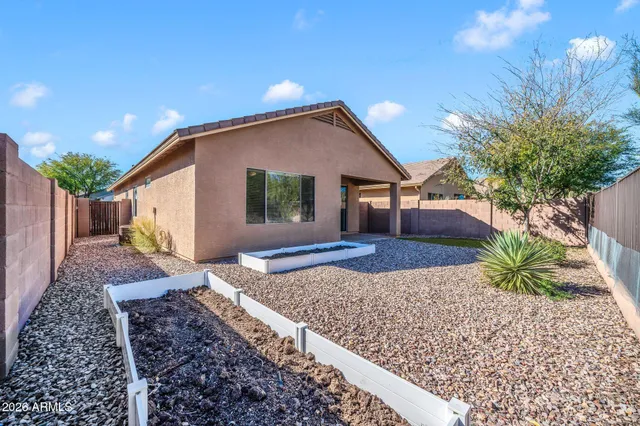 $2,400 | 1834 West Owens Way, Anthem, AZ 85086