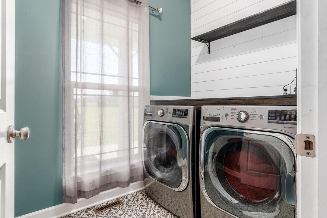 6253 Beecher Road Pataskala, OH 43062 - Photo 11 of 27 1st Floor Laundry