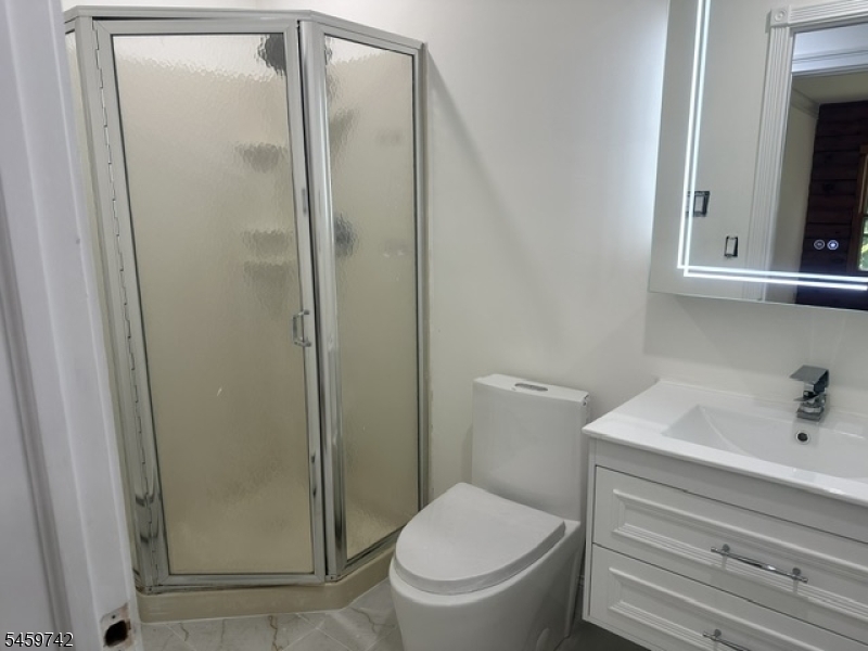 1058 Hoffman Road Bridgewater, NJ 08807 - Photo 13 of 25 Gallery Image 13