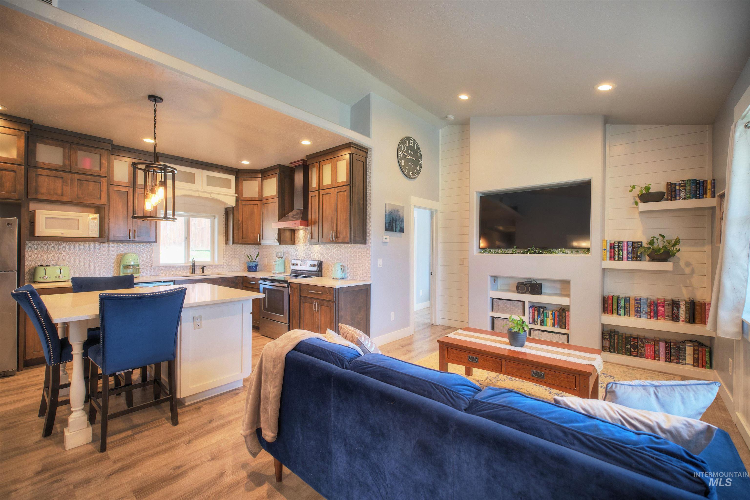 11 6th Street Middleton, ID 83644 - Photo 4 of 38