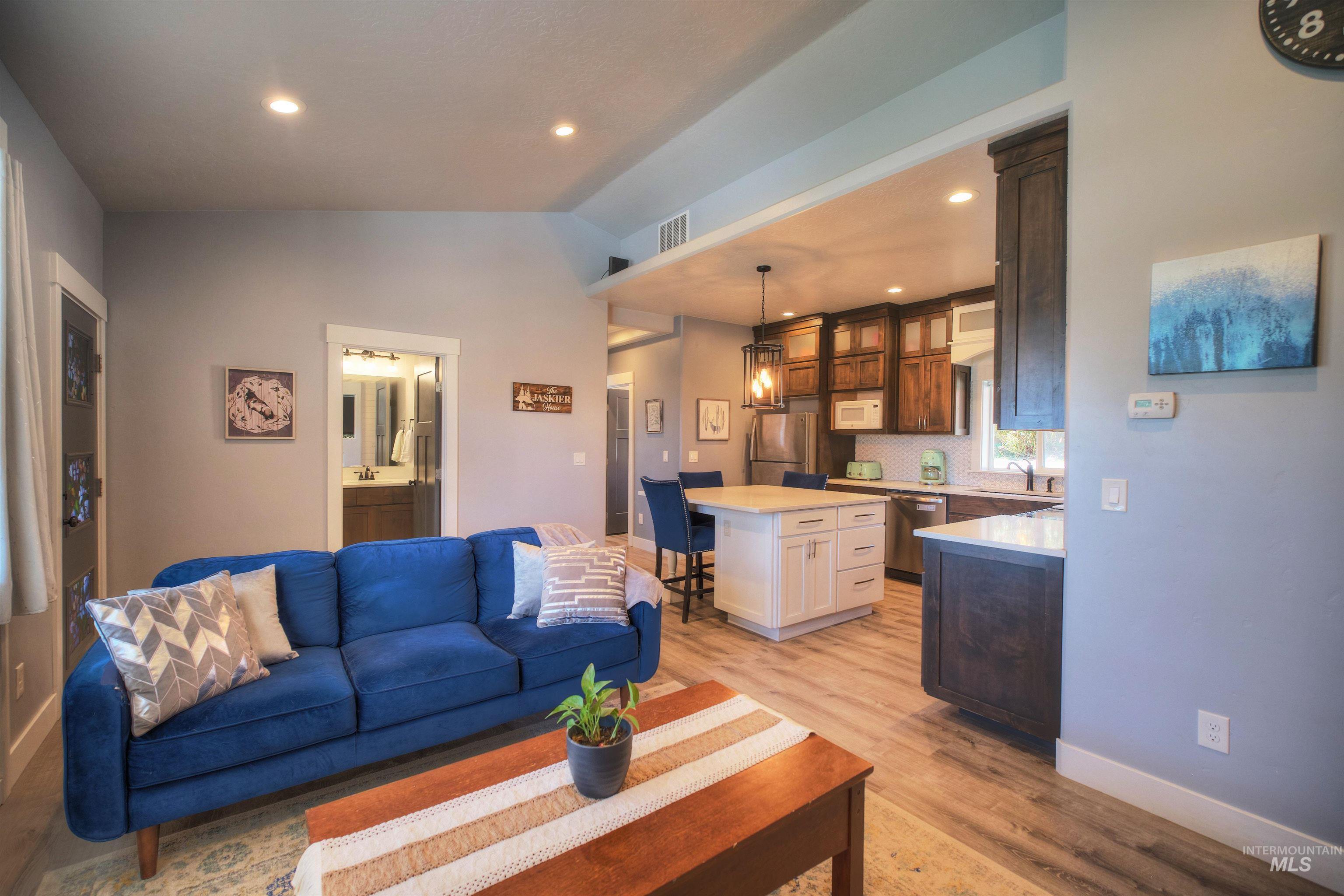 11 6th Street Middleton, ID 83644 - Photo 5 of 38