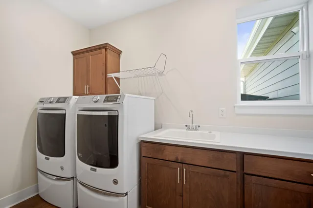 $669,900 | 155 Mulberry Lane, Grafton, WI 53024