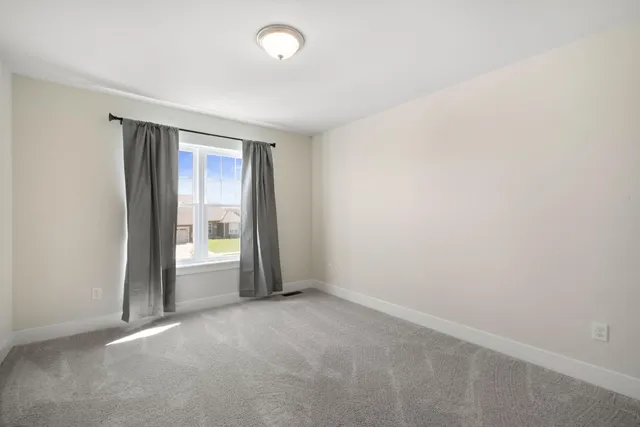 $669,900 | 155 Mulberry Lane, Grafton, WI 53024