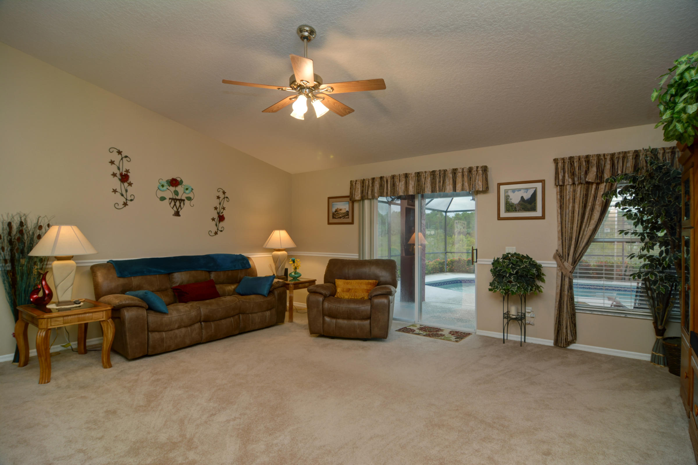 6048 Northwest Wolverine Road Port St. Lucie, FL 34986 - Photo 7 of 22 012 (2) (1)