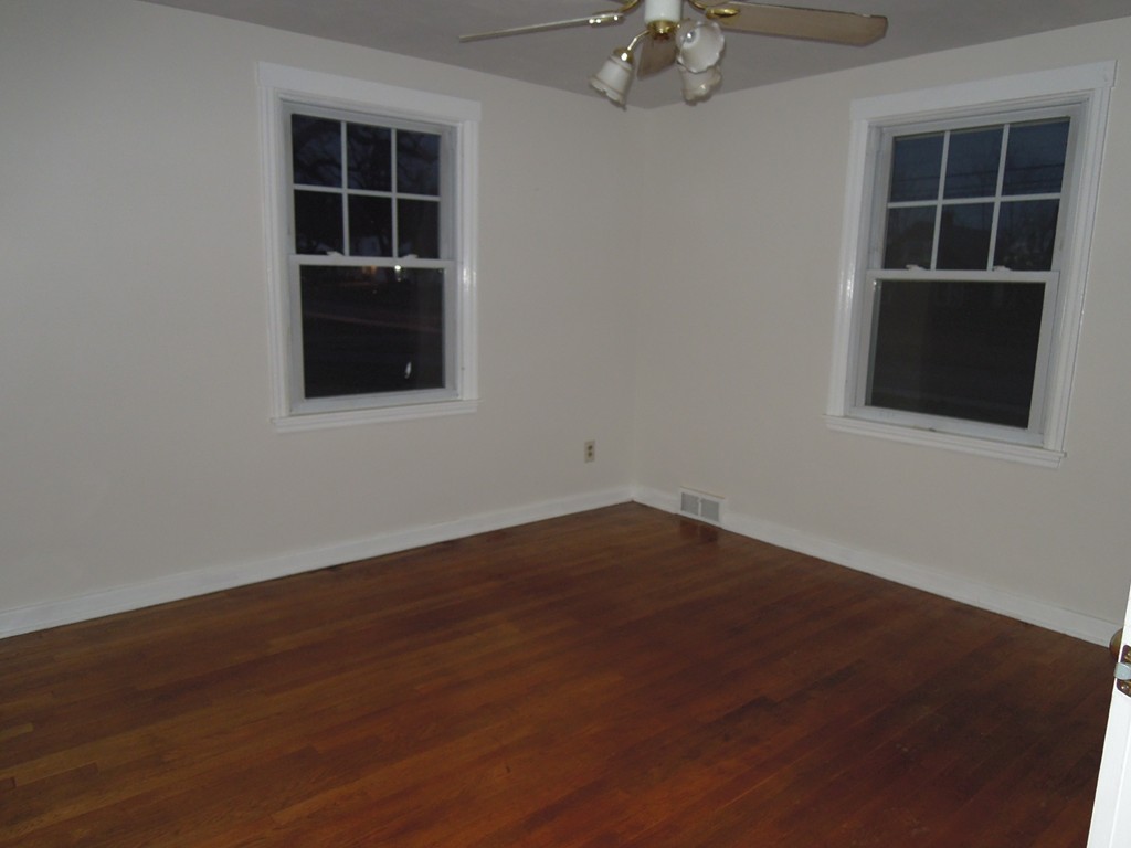 334 Island Pond Road Springfield, MA 01118 - Photo 8 of 21