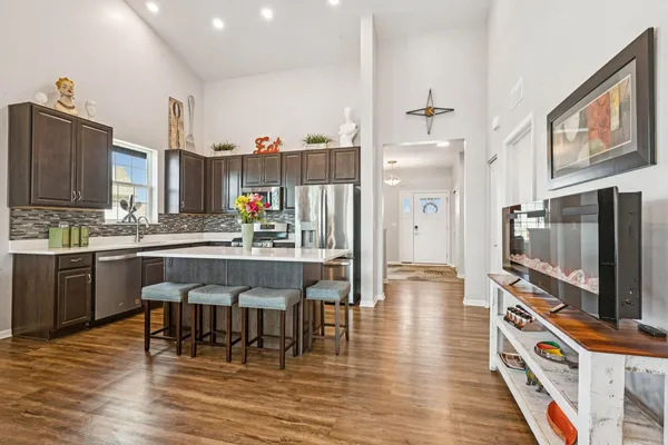 $439,000 | 1808 Alta Drive, Volo, IL 60020