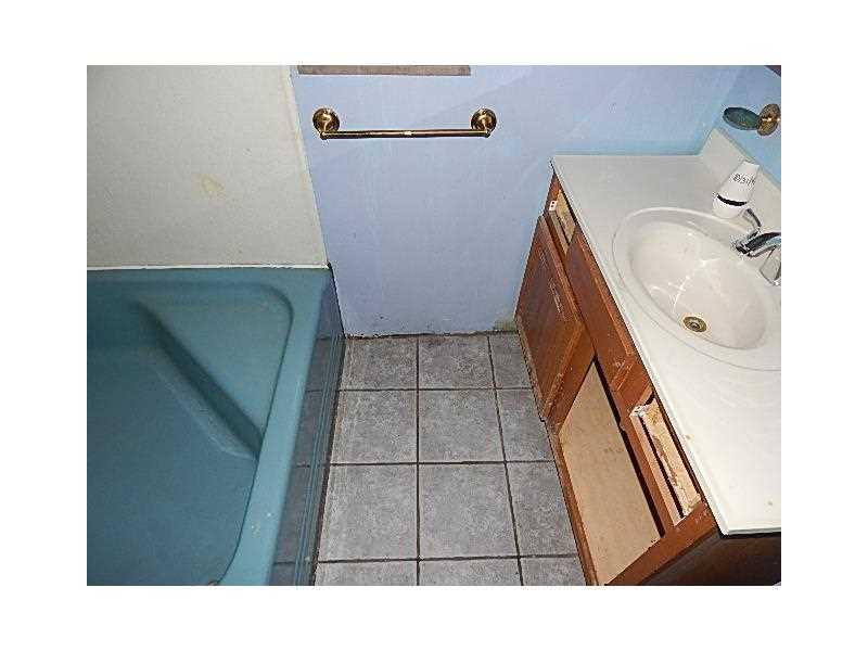 212 Streets Run Road Whitehall, PA 15236 - Photo 6 of 14 Full Bath.