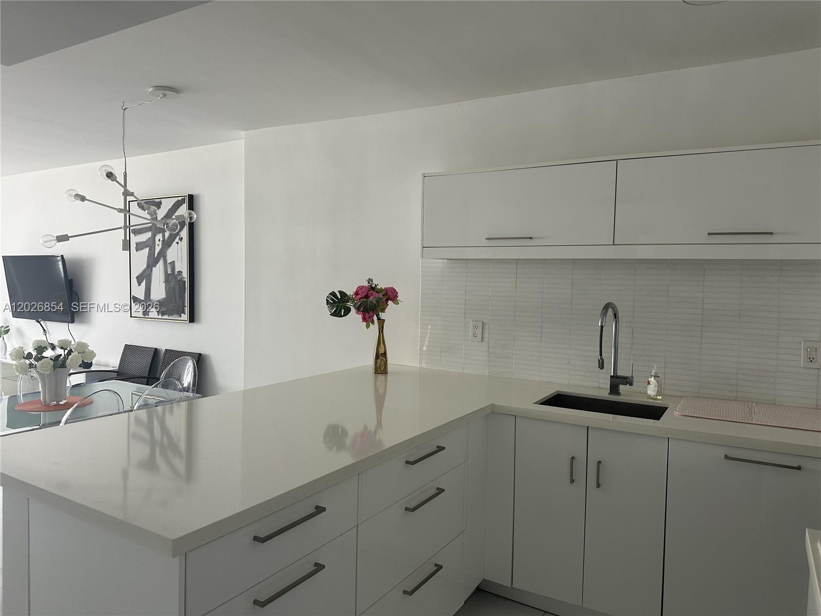 100 Lincoln Road, Unit 835 Miami Beach, FL 33139 - Photo 6 of 14