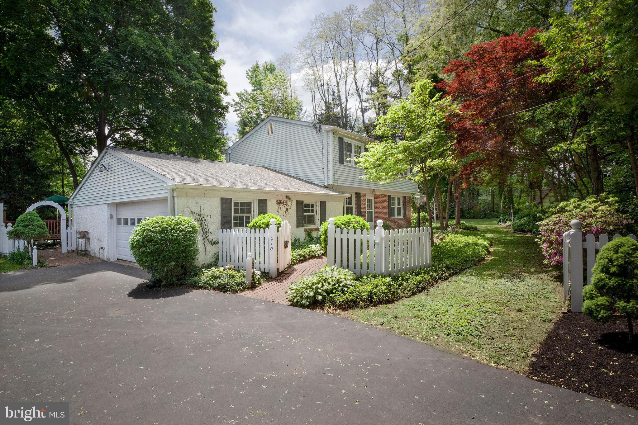 210 Summit Road Malvern, PA 19355 - Photo 3 of 35
