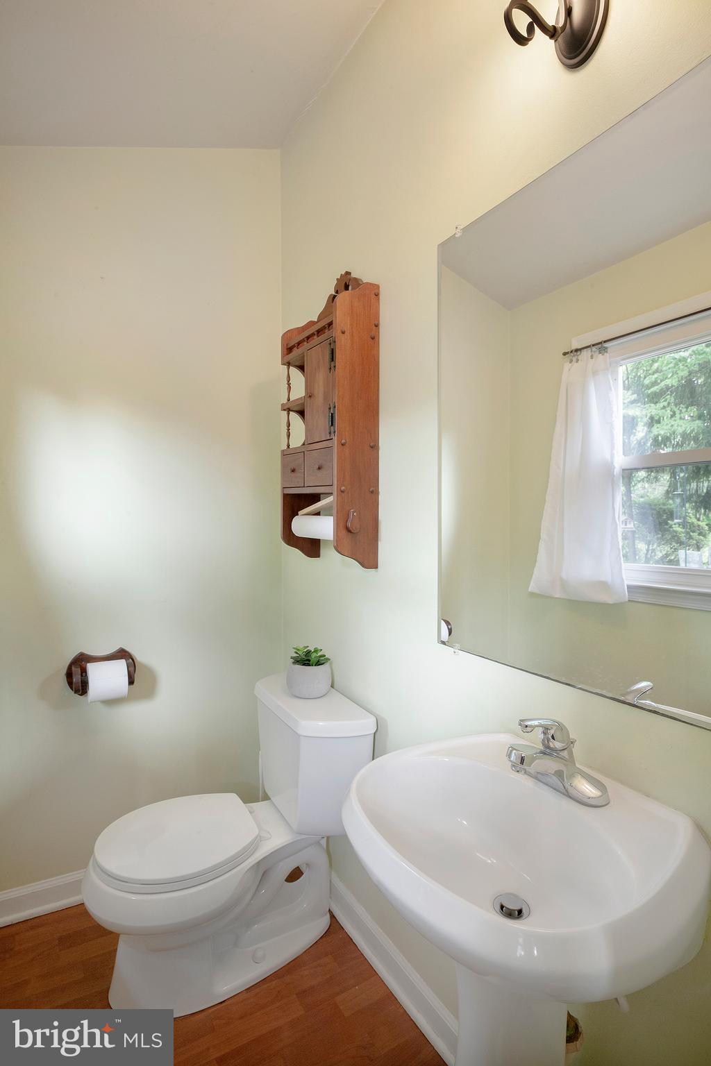 210 Summit Road Malvern, PA 19355 - Photo 26 of 35 Powder Room