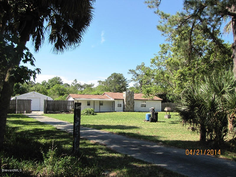 3915 Grant Line Road Mims, FL 32754 - Photo 1 of 17 FRONT V2