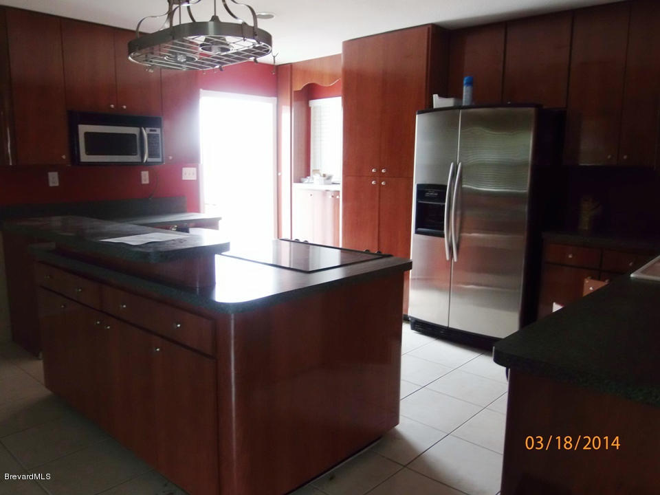 3915 Grant Line Road Mims, FL 32754 - Photo 14 of 17 Kitchen v2