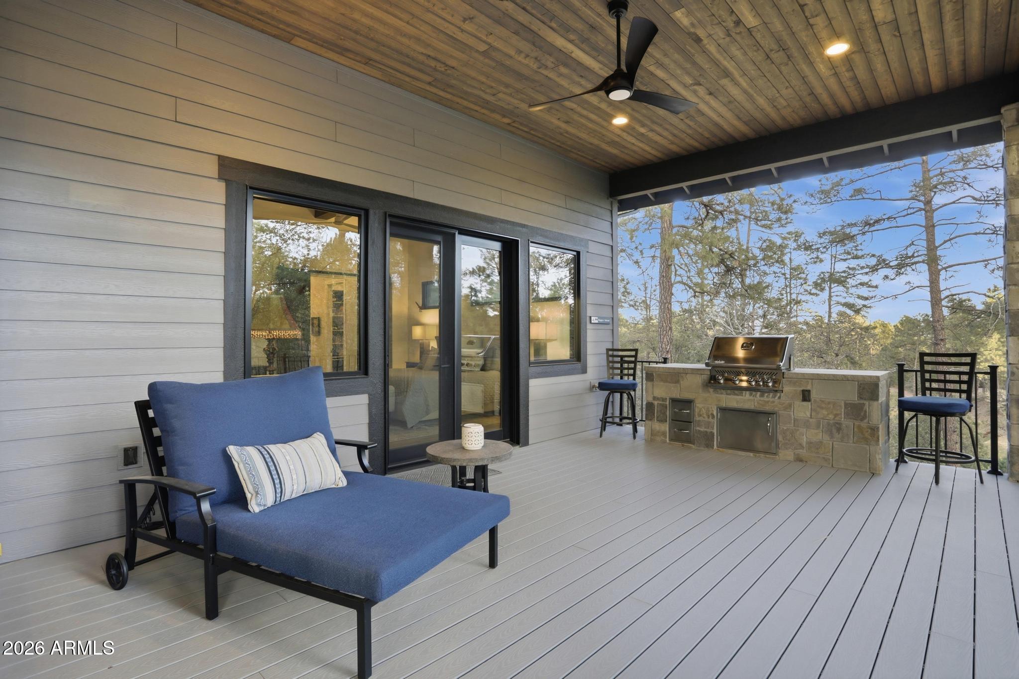 2207 East Filaree Circle Payson, AZ 85541 - Photo 30 of 38 a living room with furniture and wooden floor