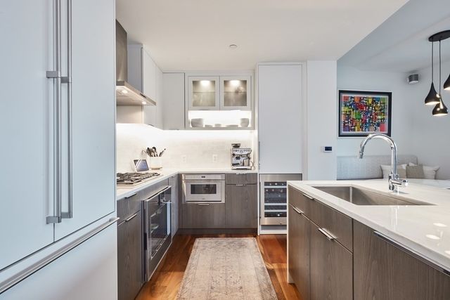 $2,000,000 | 300 Pier 4 Blvd., Unit 5K, Boston, MA 02210