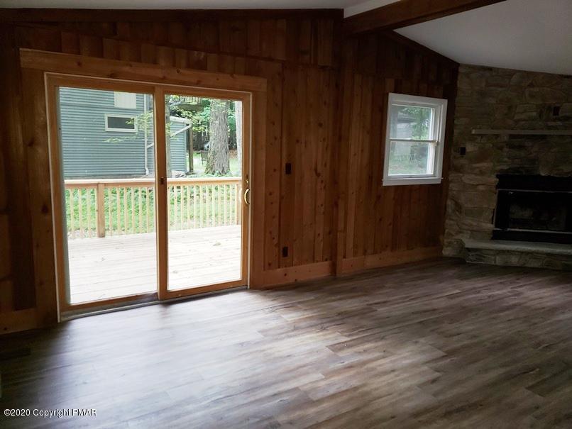 150 Ridge Road Pocono Lake, PA 18347 - Photo 4 of 10 Living/dining room