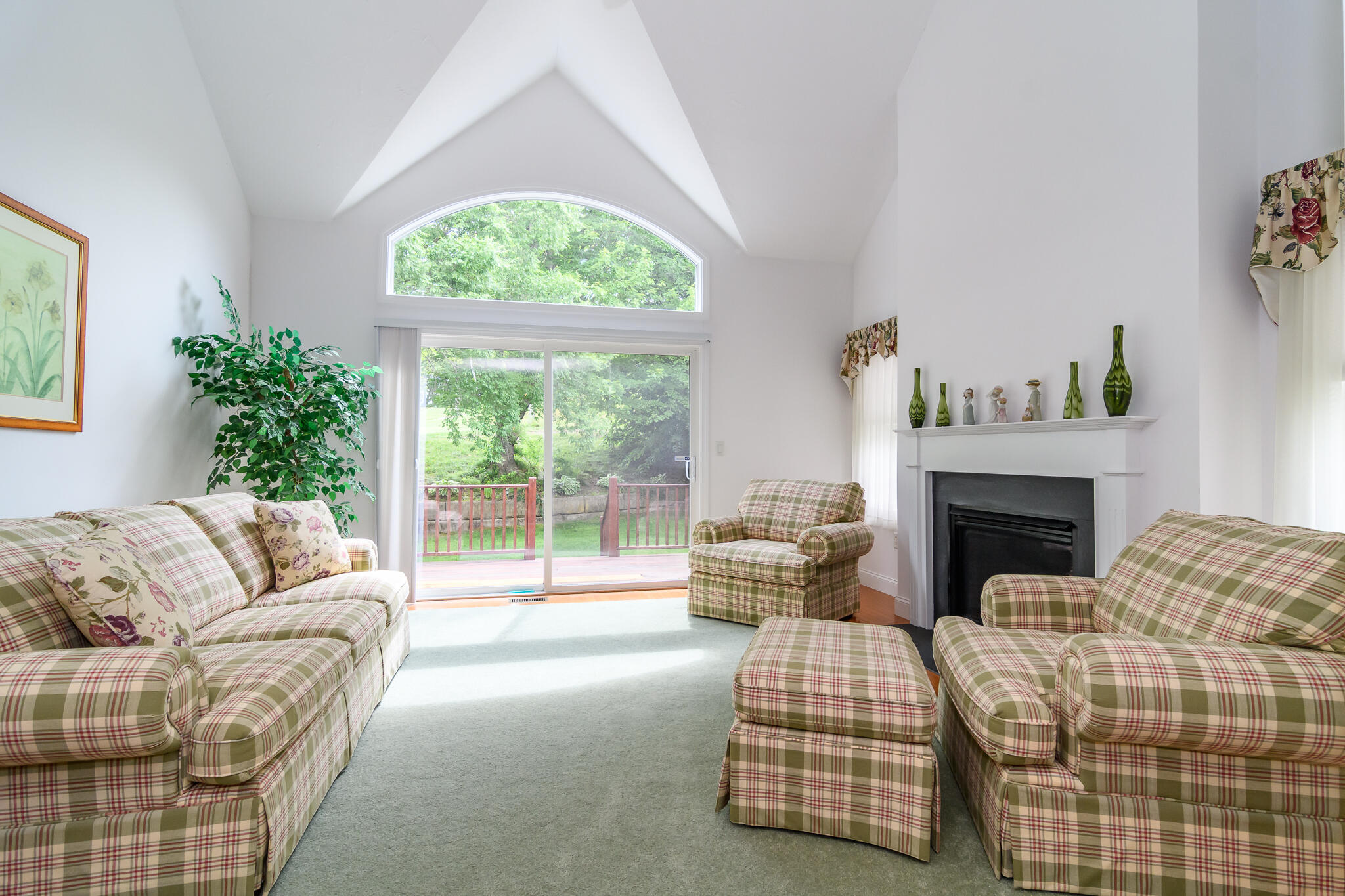 6 Hollyhock Knoll Court Buzzards Bay, MA 02532 - Photo 5 of 27 Living A_WEB (8)