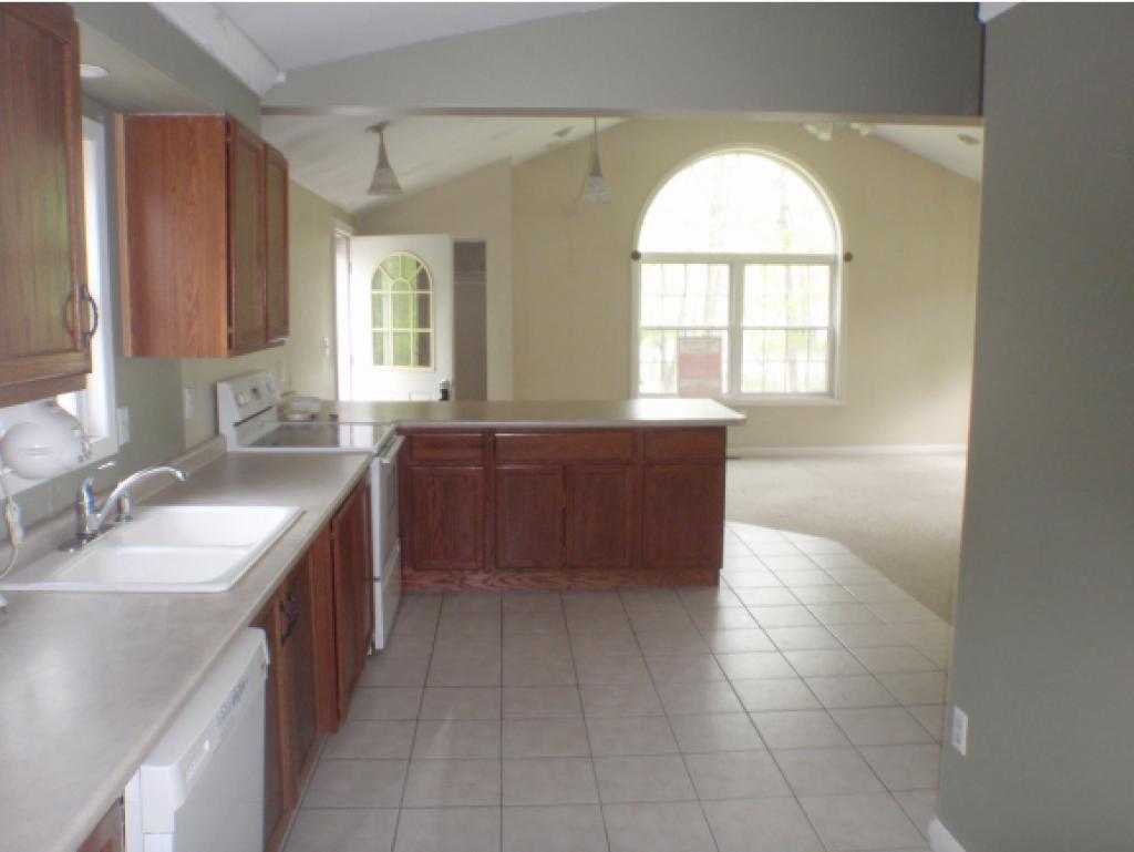96 Hunting Road Auburn, NH 03032 - Photo 6 of 16