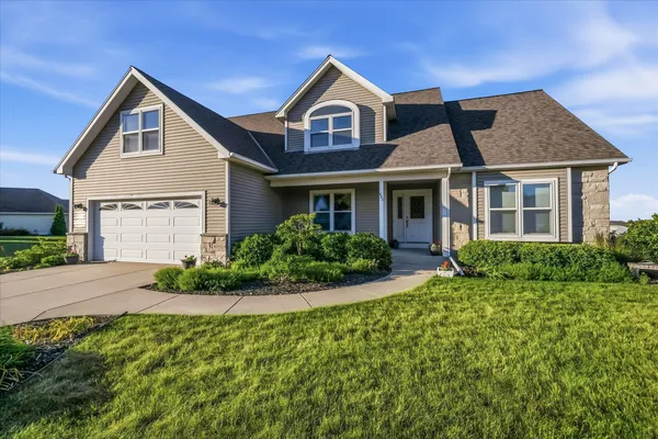 $519,900 | 272 Highland Drive, Belgium, WI 53004
