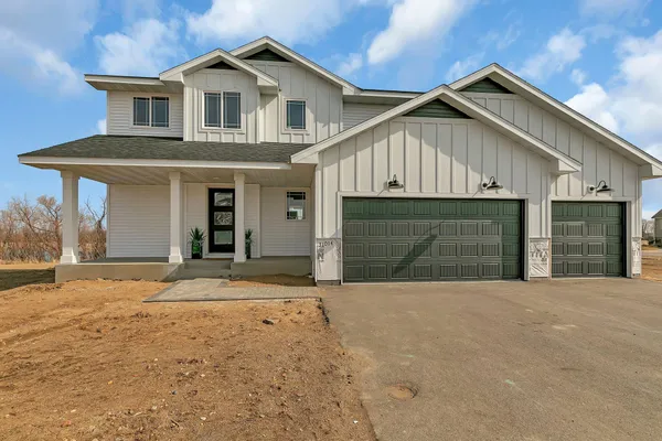 $529,900 | 31014 Goldfinch Lane, Rockville, MN 56301