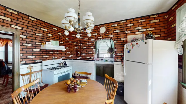 $424,900 | 11 Brockton Street, Providence, RI 02904