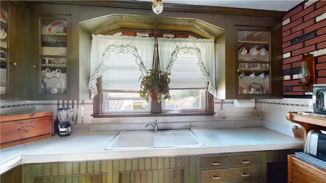 $424,900 | 11 Brockton Street, Providence, RI 02904