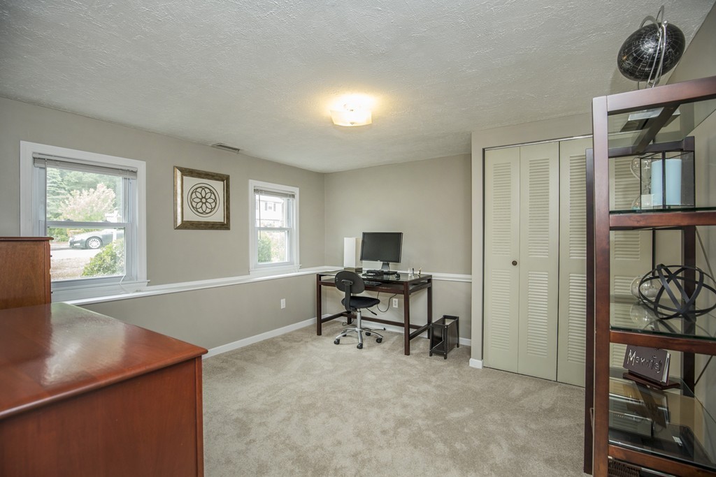 9 Town Line Road Burlington, MA 01803 - Photo 19 of 30