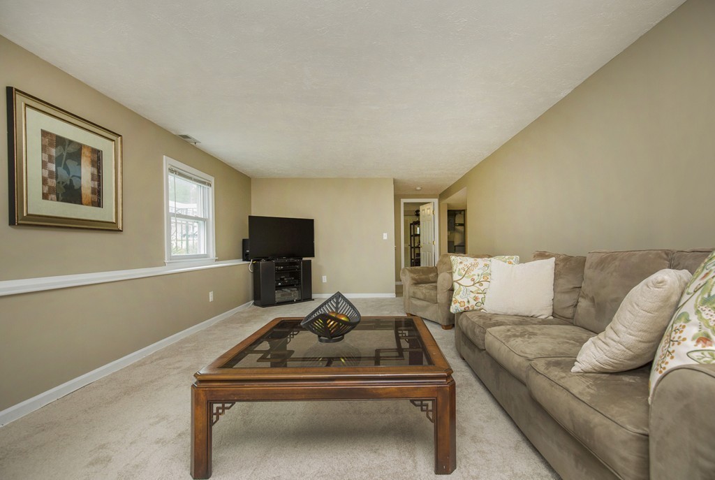 9 Town Line Road Burlington, MA 01803 - Photo 23 of 30